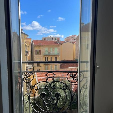 Menton Studio Face Au Jardin Bioves Fetes Des Citrons 3Min De La Mer Apartment Ngoại thất bức ảnh