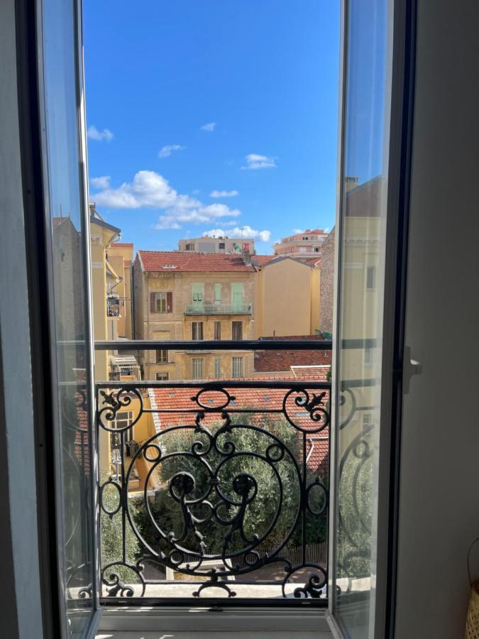 Menton Studio Face Au Jardin Bioves Fetes Des Citrons 3Min De La Mer Apartment Ngoại thất bức ảnh