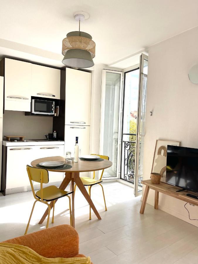 Menton Studio Face Au Jardin Bioves Fetes Des Citrons 3Min De La Mer Apartment Ngoại thất bức ảnh